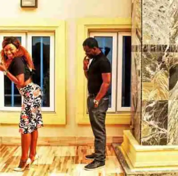 Abounce Checks Out His Wife, Actress Yvonne Jegede
